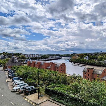 Quayside Apartment With Riverside Views & Parking Newcastle upon Tyne Luaran gambar